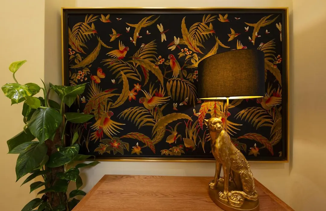 Rainforest Studio Downtown By Pretty Apartments-1